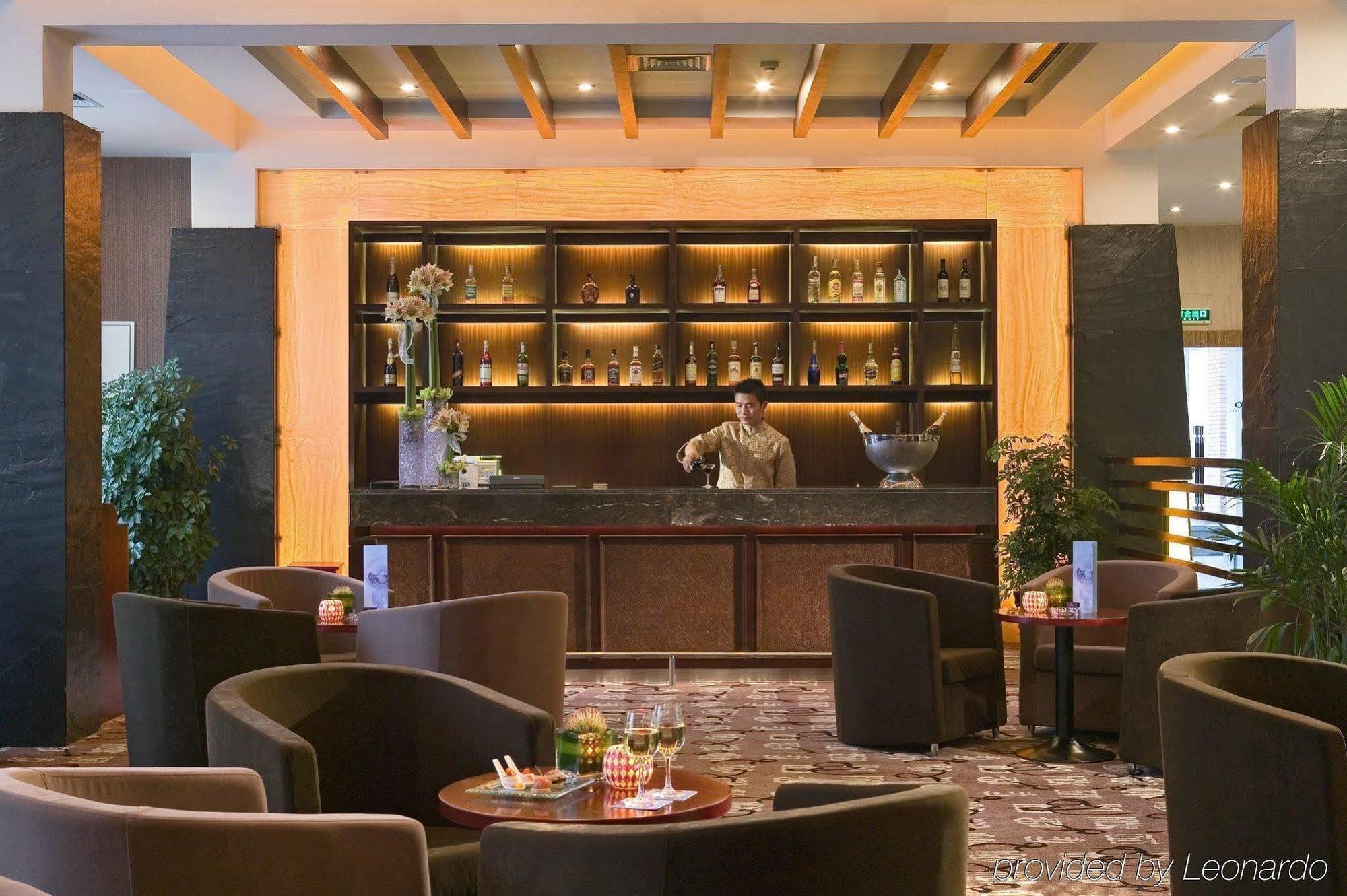 Crowne Plaza Hangzhou Xanadu Resort Restaurant foto