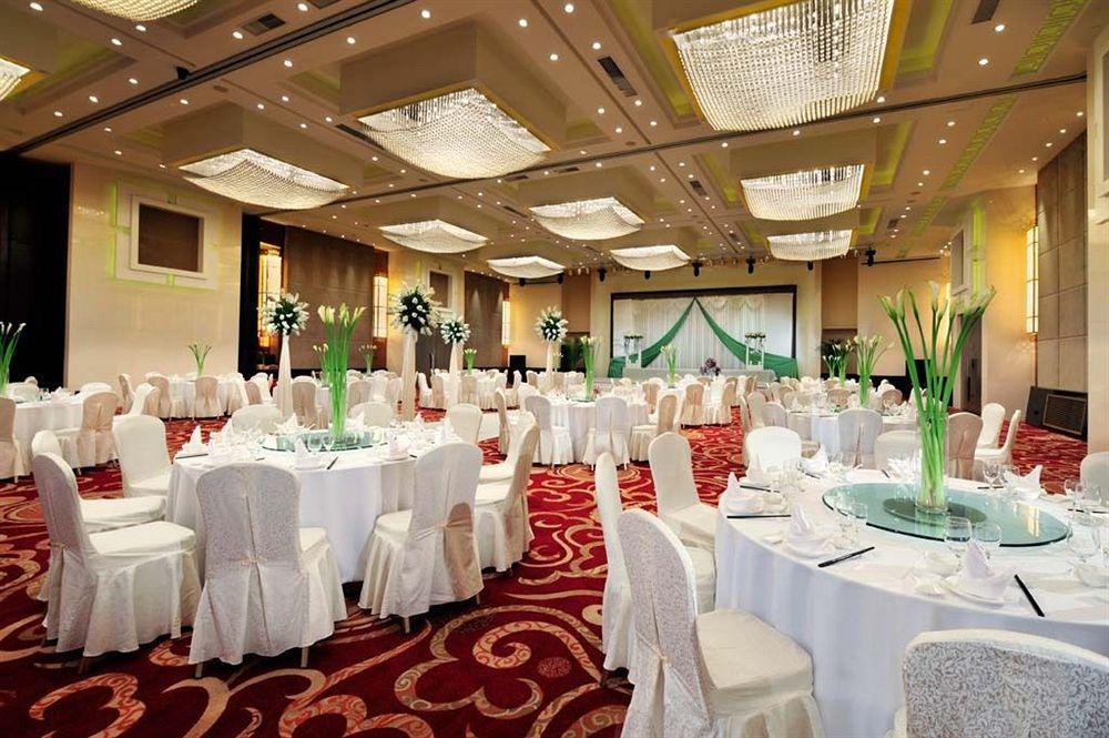 Crowne Plaza Hangzhou Xanadu Resort Restaurant foto